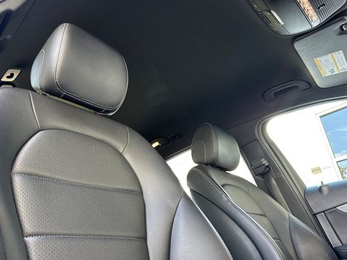 Used 2019 Mercedes-Benz GLC 300 4MATIC image 21