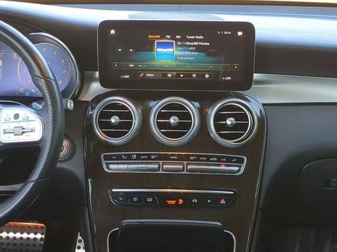 Used 2022 Mercedes-Benz GLC 300 image 17