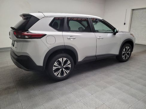 Used 2023 Nissan Rogue SV image 10