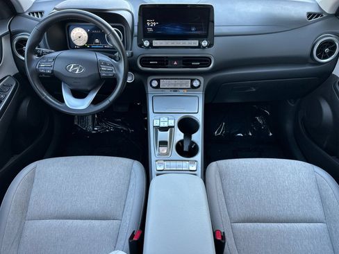 Used 2023 Hyundai Kona SEL FWD image 12