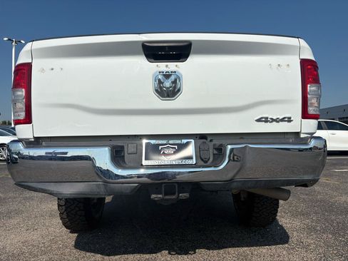 Used 2023 RAM 2500 Tradesman w/ Chrome Appearance Group AWD/4WD image 5