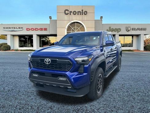 Used 2025 Toyota Tacoma TRD Off-Road w/ TRD Off Road Premium Package image 7