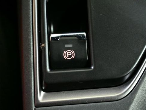 Used 2025 Subaru Crosstrek 2.5i Premium w/ Crosstrek Mirror Package image 27