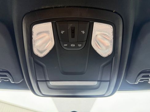 Used 2022 RAM 2500 Tradesman w/ Chrome Appearance Group image 30