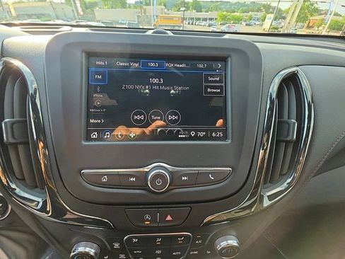 Used 2023 Chevrolet Equinox RS AWD/4WD image 16