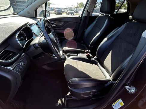 Used 2018 Buick Encore Preferred FWD image 27
