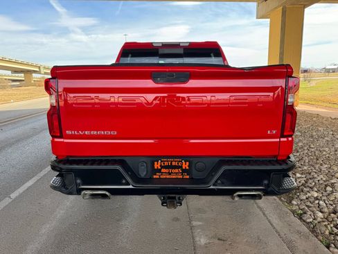 Used 2019 Chevrolet Silverado 1500 LT Trail Boss image 4