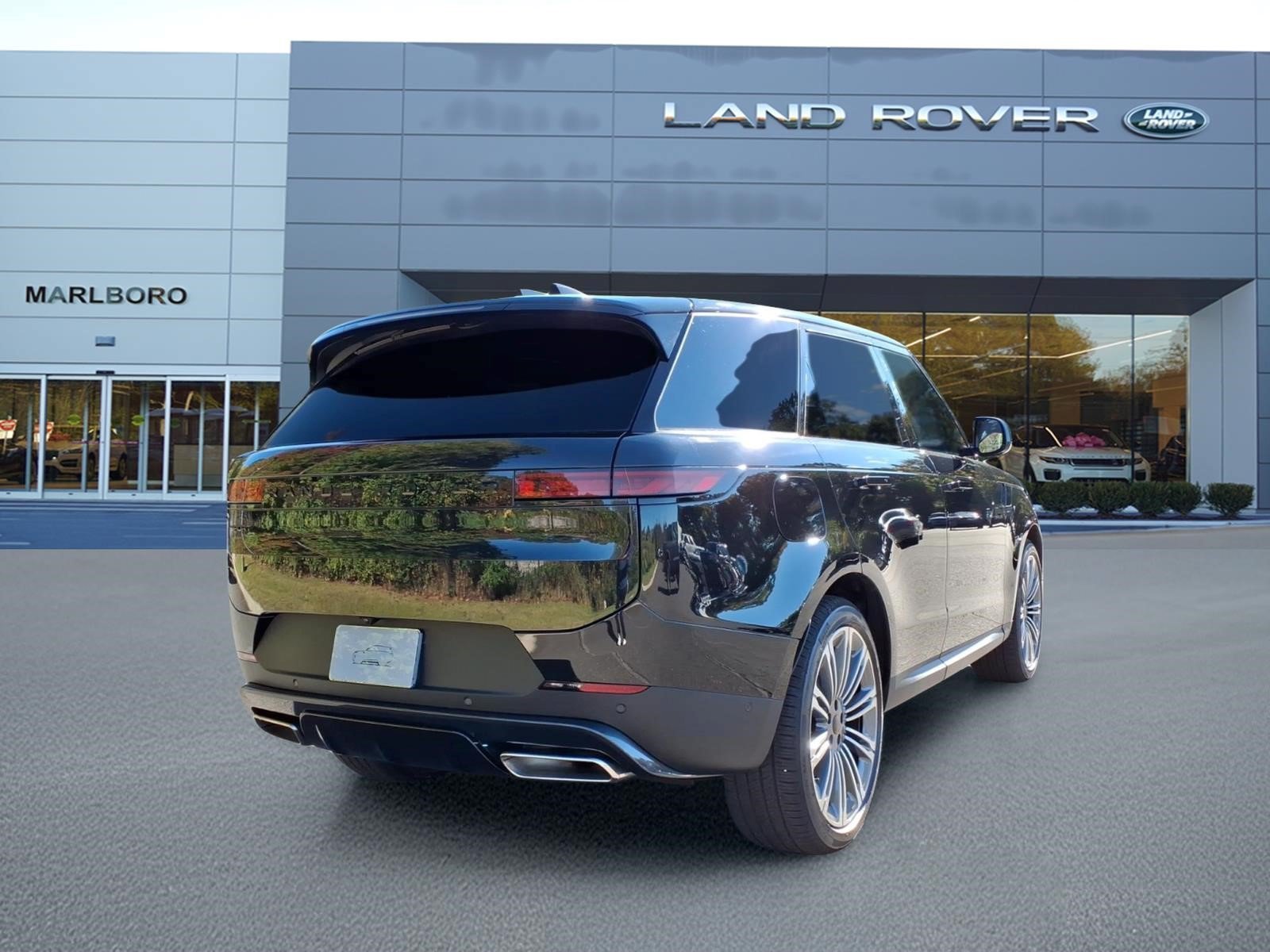 New 2027 Land Rover Range Rover Sport SE AWD/4WD image 2
