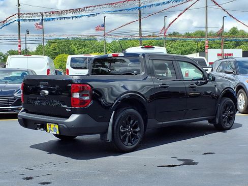 Used 2024 Ford Maverick Lariat w/ Black Appearance Package AWD/4WD image 2