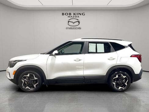 Used 2024 Kia Seltos EX FWD image 2