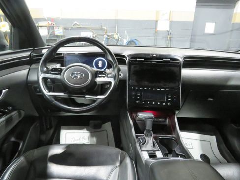 Used 2022 Hyundai Santa Cruz Limited AWD/4WD image 10
