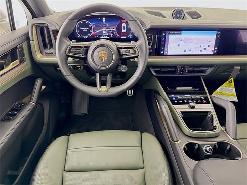 New 2026 Porsche Cayenne Coupe image 26