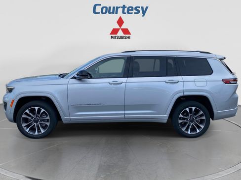 Used 2022 Jeep Grand Cherokee L Overland AWD/4WD image 2