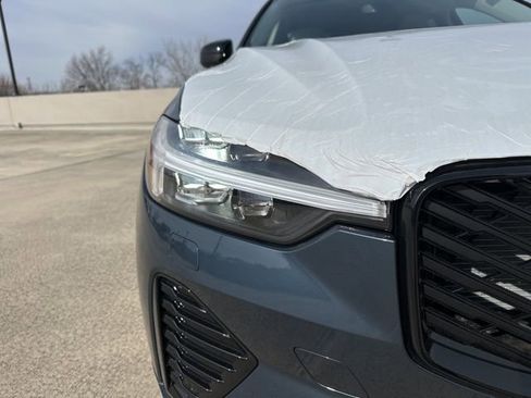 New 2026 Volvo XC60 B5 Ultra w/ Climate Package image 10