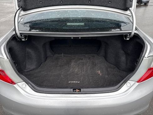 Used 2012 Toyota Camry SE image 16