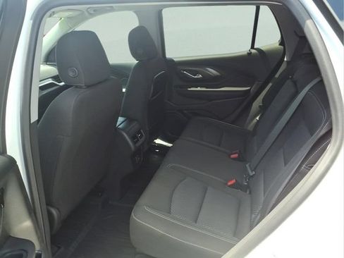 Used 2023 GMC Terrain SLE w/ Driver Convenience Package AWD/4WD image 13