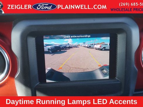 Used 2021 Jeep Gladiator Rubicon w/ LED Lighting Group image 17