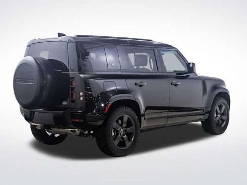 Used 2022 Land Rover Defender 110 XS Edition AWD/4WD image 5