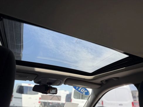 Used 2017 Jeep Cherokee 75th Anniversary image 17