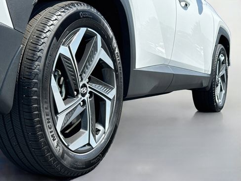 Certified 2022 Hyundai Tucson SEL w/ Convenience Package AWD/4WD image 9