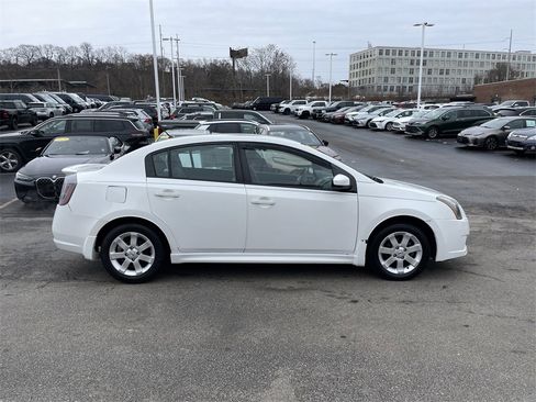 Used 2011 Nissan Sentra 2.0 SR image 7