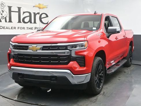 Used 2025 Chevrolet Silverado 1500 LT w/ Leather Package AWD/4WD image 33