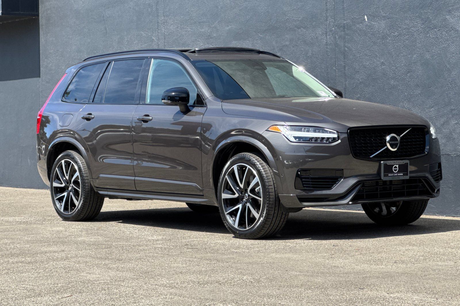 Certified 2023 Volvo XC90 T8 Plus w/ Protection Package Premier AWD/4WD image 10