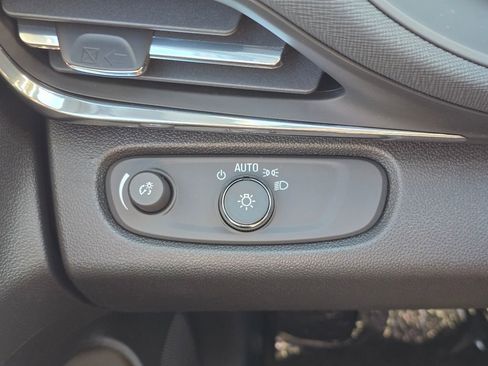 New 2026 Buick Envista Preferred FWD image 16