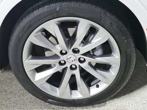 Used 2023 Buick Envision Avenir AWD/4WD image 15