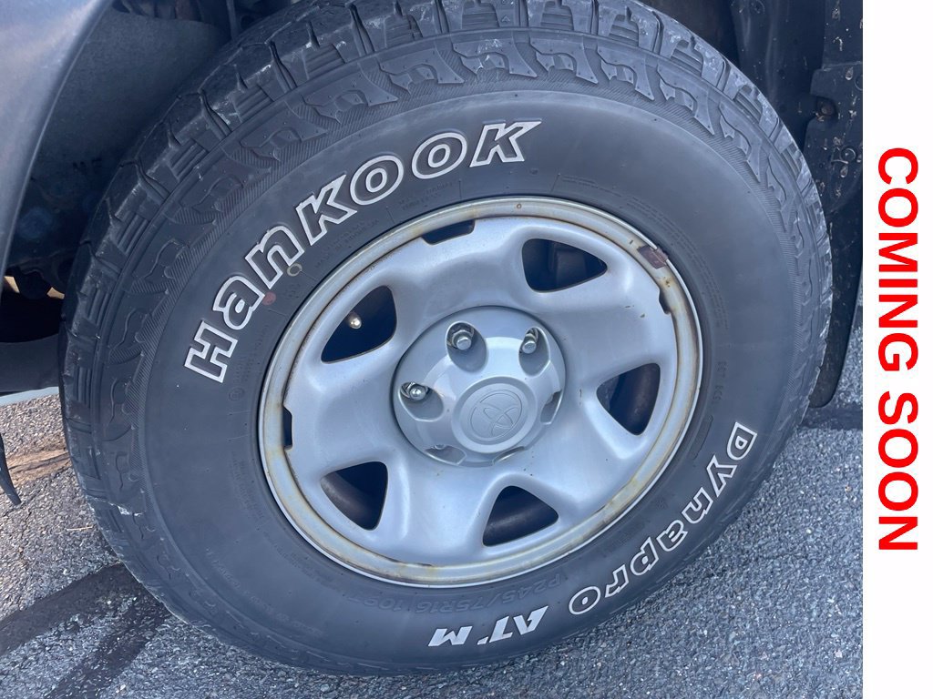 Used 2015 Toyota Tacoma 4x4 Double Cab w/ SR5 Package image 4