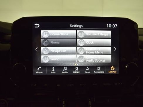 Used 2024 Nissan Pathfinder SL w/ Black Appearance Package AWD/4WD image 22