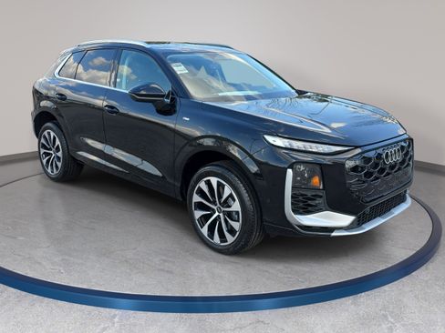 New 2026 Audi Q3 quattro 2.0T image 3