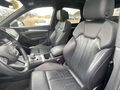 Used 2020 Audi Q5 2.0T Premium w/ Titanium Sport Package image 20