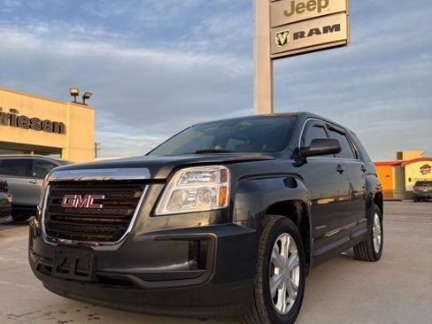Used 2017 GMC Terrain SLE image 1