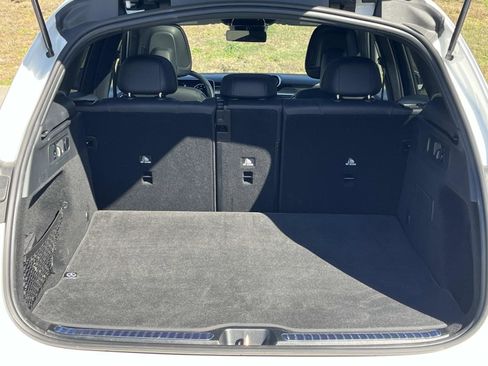 Certified 2025 Mercedes-Benz GLC 300 4MATIC image 10