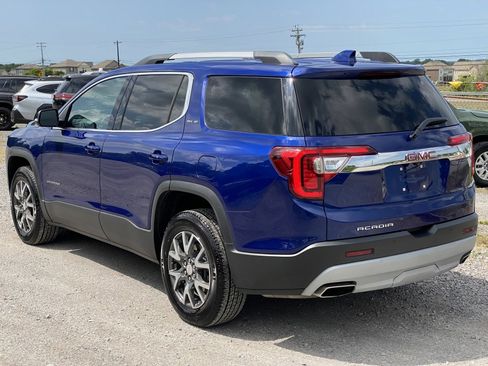 Used 2023 GMC Acadia SLE w/ Driver Convenience Package image 7