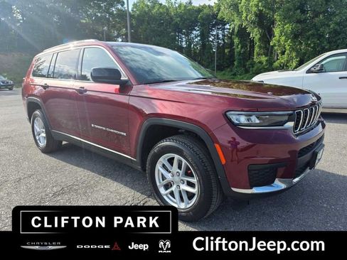 Used 2022 Jeep Grand Cherokee L Laredo w/ Luxury Tech Group I AWD/4WD image 3