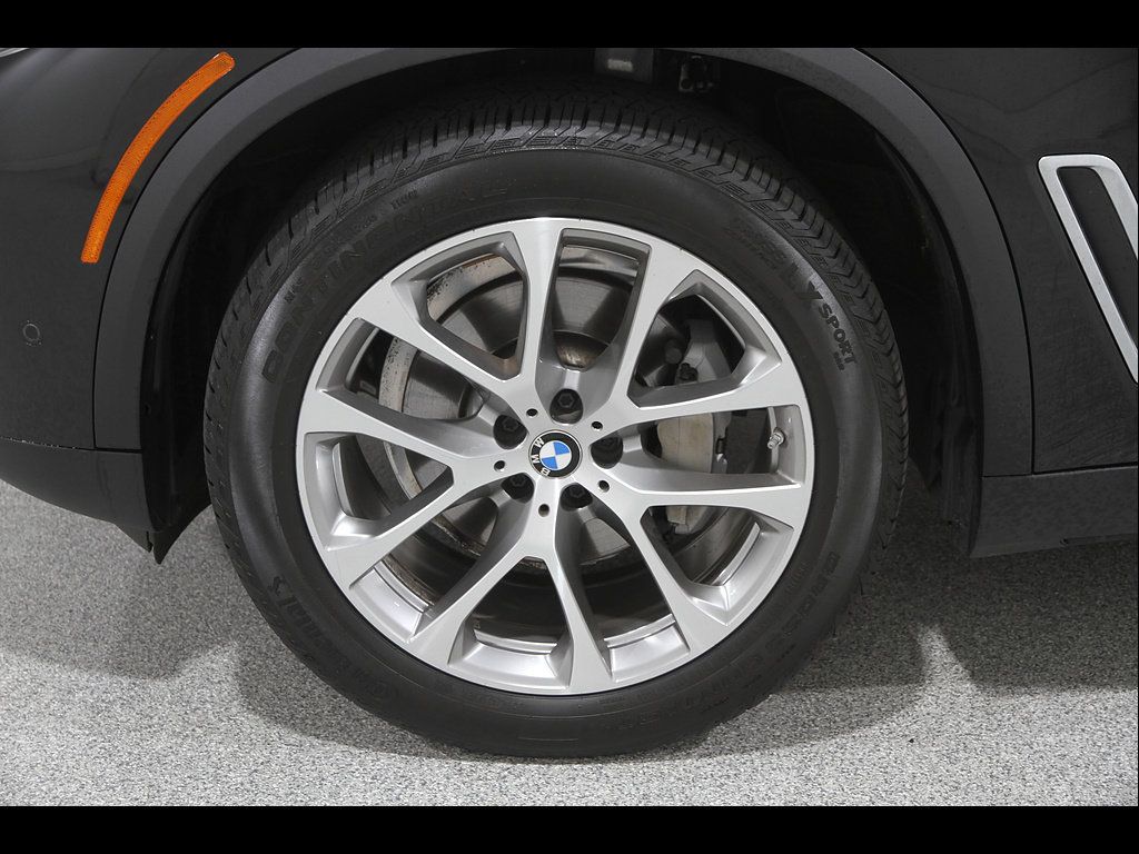 Used 2023 BMW X5 xDrive40i w/ Premium Package AWD/4WD image 23