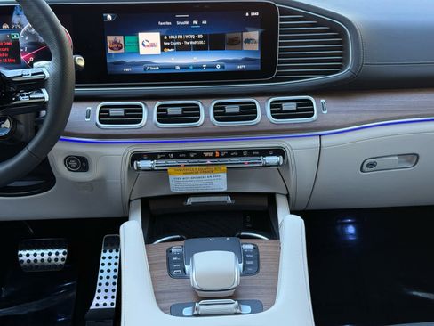 New 2026 Mercedes-Benz GLE 53 AMG 4MATIC image 13