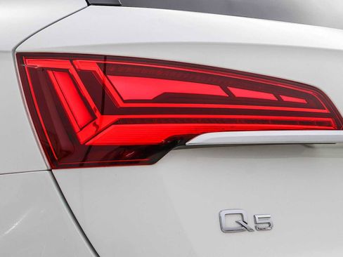 Used 2022 Audi Q5 2.0T Premium image 12