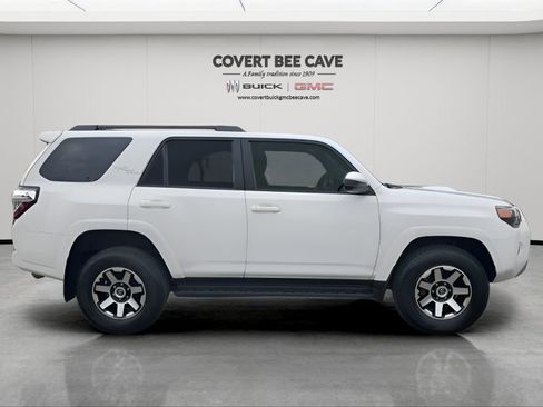 Used 2024 Toyota 4Runner TRD Off-Road image 11