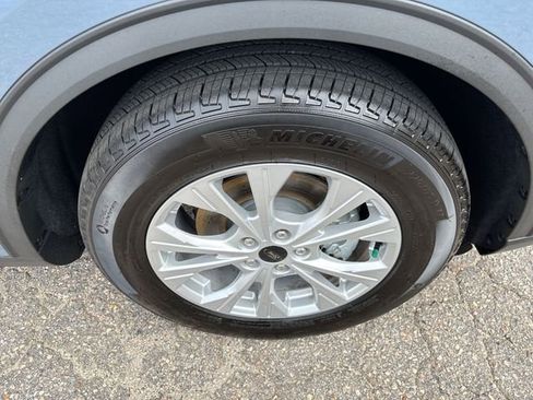 New 2025 Ford Escape Active image 11