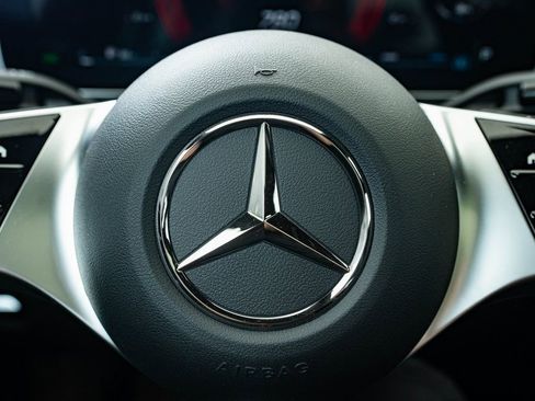 Certified 2025 Mercedes-Benz C 300 4MATIC Sedan image 28