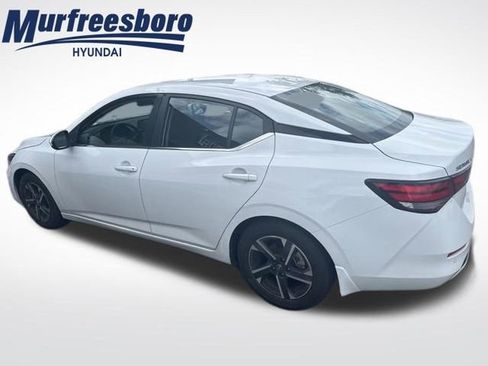 Used 2024 Nissan Sentra SV FWD image 5