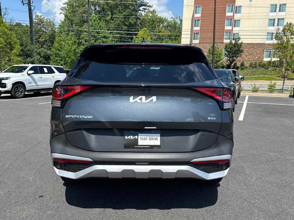 Used 2024 Kia Sportage LX AWD/4WD image 6