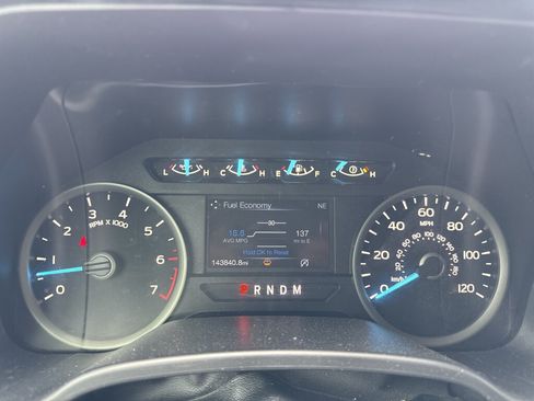 Used 2019 Ford F150 XLT w/ Equipment Group 302A Luxury AWD/4WD image 29