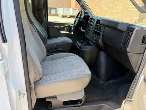 Used 2016 Chevrolet Express 3500 LT w/ LT Preferred Equipment Group RWD image 22