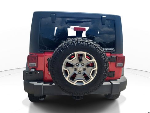 Used 2015 Jeep Wrangler Rubicon w/ Power Convenience Group AWD/4WD image 5