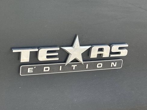 Used 2018 Chevrolet Silverado 1500 LT w/ Texas Edition RWD image 28