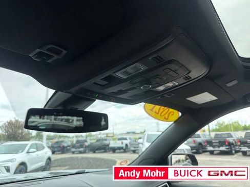Used 2021 GMC Yukon Denali AWD/4WD image 13